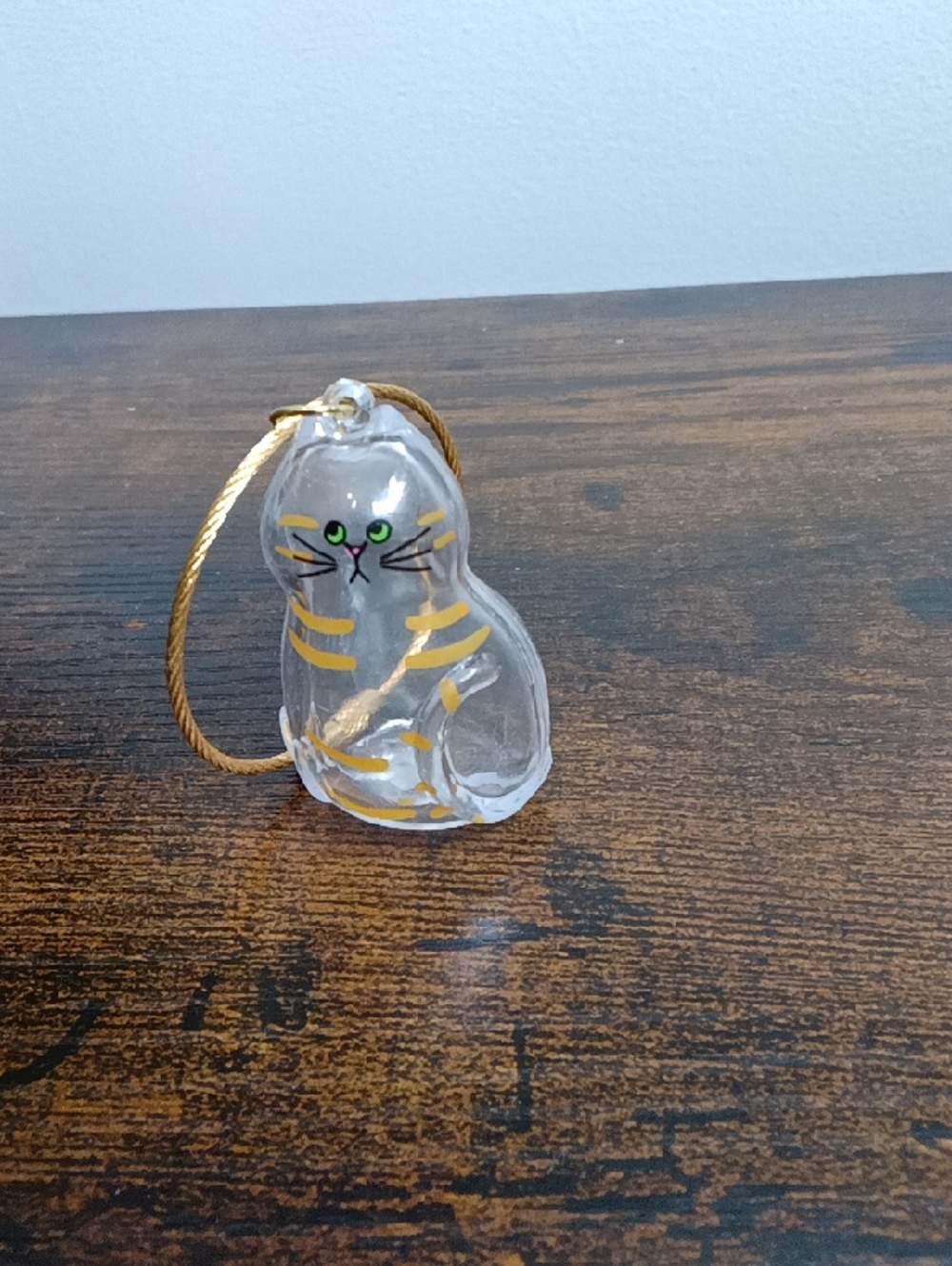 Pet Fur Memorial Transparent 😺 Cat Hair Capsule Keychain - Picture 2 of 2